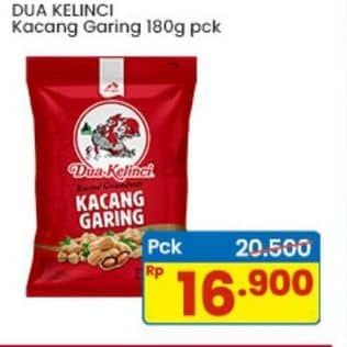 Promo Harga Dua Kelinci Kacang Garing Original 180 gr - Indomaret
