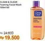 Promo Harga CLEAN & CLEAR Facial Wash Foaming 100 ml - Indomaret