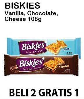 Promo Harga BISKIES Sandwich Biscuit Vanilla, Chocolate, Cheese 108 gr - Alfamart