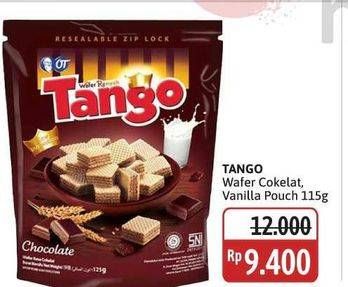 Promo Harga Tango Wafer Chocolate, Vanilla Milk 115 gr - Alfamidi
