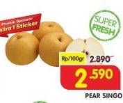 Promo Harga Pear Singo per 100 gr - Superindo