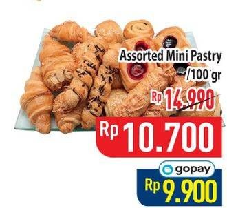 Promo Harga Assorted Mini Pastry per 100 gr - Hypermart