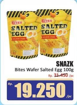 Promo Harga Snazk Bites Wafer Salted Egg 100 gr - Hari Hari