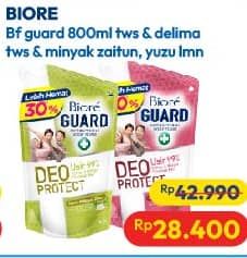 Promo Harga Biore Guard Body Foam Deo Protect Tawas Delima, Deo Protect Tawas Minyak Zaitun, Energized Yuzu Lemon 800 ml - Hypermart