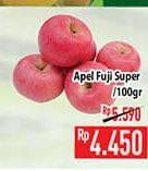 Promo Harga Apel Fuji Super per 100 gr - Hypermart