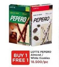 Promo Harga LOTTE PEPERO Snack White Cookie, Almond Chocolate 32 gr - Watsons