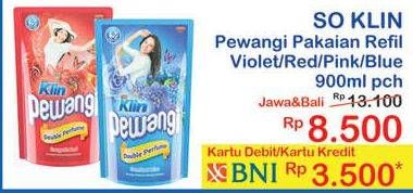 Promo Harga SO KLIN Pewangi Violet, Red, Pink, Blue 900 ml - Indomaret