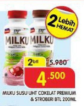 Promo Harga MILKU Susu UHT Cokelat Premium, Stroberi 200 ml - Superindo
