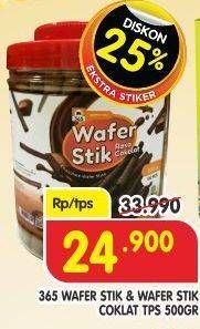 Promo Harga 365 Wafer Stik Coklat, Regular 500 gr - Superindo