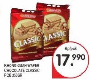 Promo Harga  Wafer Chocolate Classic  - Superindo