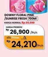 Promo Harga Downy Pewangi Pakaian Floral Pink, Sunrise Fresh 720 ml - Carrefour