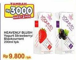 Promo Harga Heavenly Blush Yoguruto Strawberry, Blackcurrant 200 ml - Indomaret