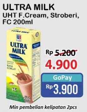 Promo Harga Ultra Milk Susu UHT Full Cream, Stroberi 200 ml - Alfamart
