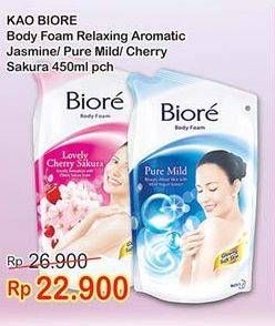 Promo Harga BIORE Body Foam Beauty Relaxing Aromatic, Pure Mild, Lovely Cherry Sakura 450 ml - Indomaret