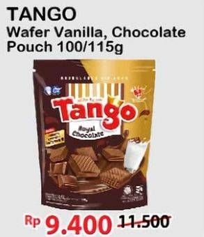 Promo Harga Tango Wafer Vanilla Milk, Chocolate 115 gr - Alfamart