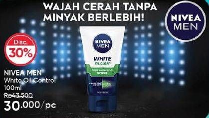 Promo Harga Nivea Men Facial Scrub Whitening Oil Control 100 ml - Guardian