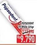 Promo Harga PEPSODENT Pasta Gigi Pencegah Gigi Berlubang White 225 gr - Hypermart