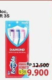Promo Harga Formula Sikat Gigi Diamond Crystal Medium, Silver Pro Ripple Soft 3 pcs - Alfamart