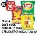 Promo Harga LAYS Snack Potato 68gr/CHIKI BALLS Chicken Snack 10gr/GARUDA Kacang Kulit 200gr  - Hypermart