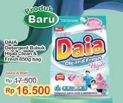 Promo Harga DAIA Deterjen Bubuk Clean Fresh Hijab 850 gr - Indomaret