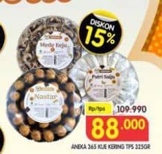 Promo Harga 365 Kue Kering  - Superindo