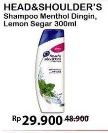 Promo Harga HEAD & SHOULDERS Shampoo Menthol Dingin, Lemon Fresh 300 ml - Alfamart