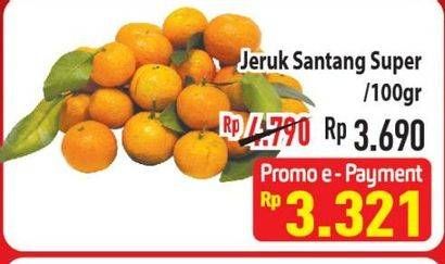 Promo Harga Jeruk Shantang Super per 100 gr - Hypermart