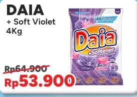 Promo Harga Daia Deterjen Bubuk + Softener Violet 4000 gr - Indomaret