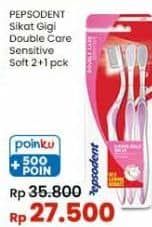 Promo Harga Pepsodent Sikat Gigi Double Care Sensitive Soft 3 pcs - Indomaret