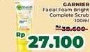 Promo Harga Garnier Facial Scrub Light Complete 100 ml - Alfamidi