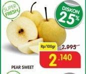 Promo Harga Pear Sweet per 100 gr - Superindo