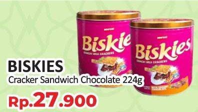 Promo Harga BISKIES Crunchy Milk Crackers With Creamy Chocolate 224 gr - Yogya