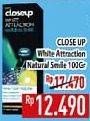 Promo Harga Close Up Pasta Gigi White Attraction Natural Smile 100 gr - Hypermart