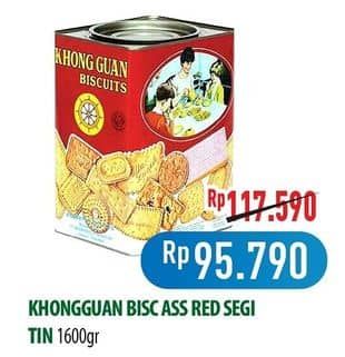 Promo Harga Khong Guan Assorted Biscuit Red Persegi 1600 gr - Hypermart