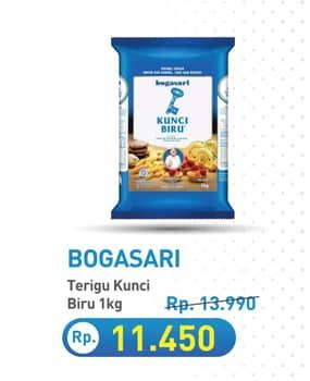 Promo Harga Bogasari Tepung Terigu Kunci Biru 1000 gr - Hypermart