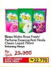 Promo Harga RINSO Liquid Detergent + Molto Pink Rose Fresh, + Molto Purple Perfume Essence 750 ml - Carrefour