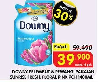 Promo Harga Downy Pewangi Pakaian Sunrise Fresh, Floral Pink 1400 ml - Superindo