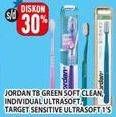 Promo Harga Jordan Toothbrush Green Clean Soft  - Hypermart
