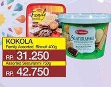 Promo Harga KOKOLA Family Assorted Biscuit 400 gr - Yogya