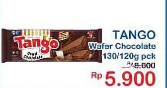 Promo Harga Tango Wafer Chocolate 115 gr - Indomaret