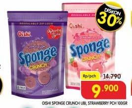 Promo Harga Oishi Sponge Crunch Ubi, Stroberi 100 gr - Superindo