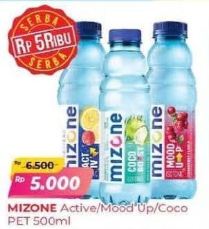 Promo Harga Mizone Minuman Bernutrisi Active Lychee Lemon, Mood Up Cranberry 500 ml - Alfamart