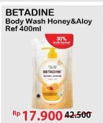 Promo Harga Betadine Natural Defense Body Wash Manuka Honey Moisturising Aloe Vera 400 ml - Alfamart