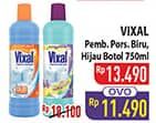 Promo Harga Vixal Pembersih Porselen Green Kuat Harum, Blue Extra Kuat 780 ml - Hypermart