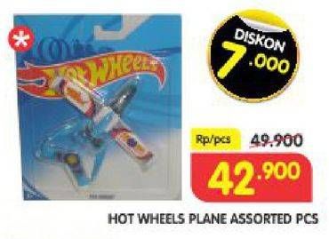 Promo Harga Hot Wheels Sky Buster Plane Assorted  - Superindo