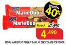 Promo Harga Regal Marie Duo Peanute Butter, Coklat 100 gr - Superindo