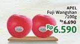 Promo Harga Apel Fuji Wang Shan per 100 gr - Alfamidi