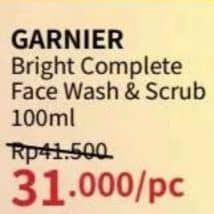 Promo Harga Garnier Facial Cleanser Bright Complete Face Scrub 100 ml - Guardian
