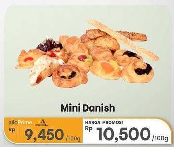 Promo Harga Stretch Mini Danish Mix per 100 gr - Carrefour