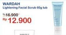 Promo Harga WARDAH Lightening Facial Scrub 60 gr - Indomaret